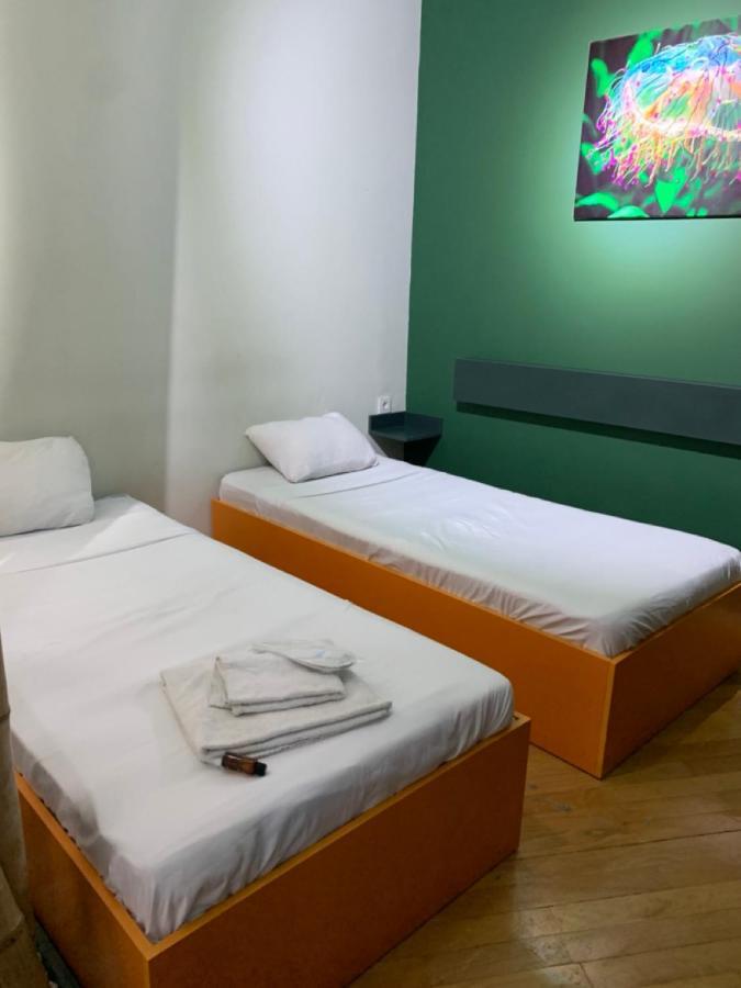 Hostel Gorgona Batumi Exterior foto